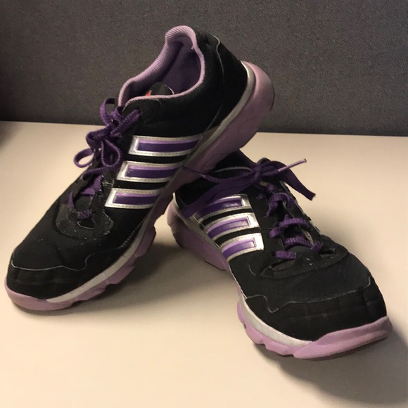 purple adidas tennis shoes
